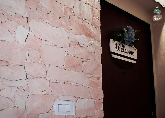 Le Tre Pietre Del Vesuvio *