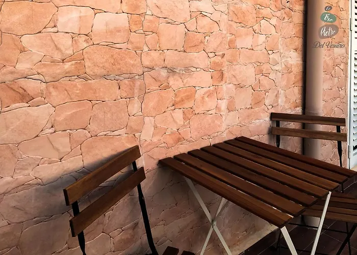 Le Tre Pietre Del Vesuvio