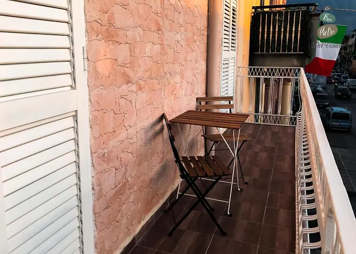 Le Tre Pietre Del Vesuvio Appartement *