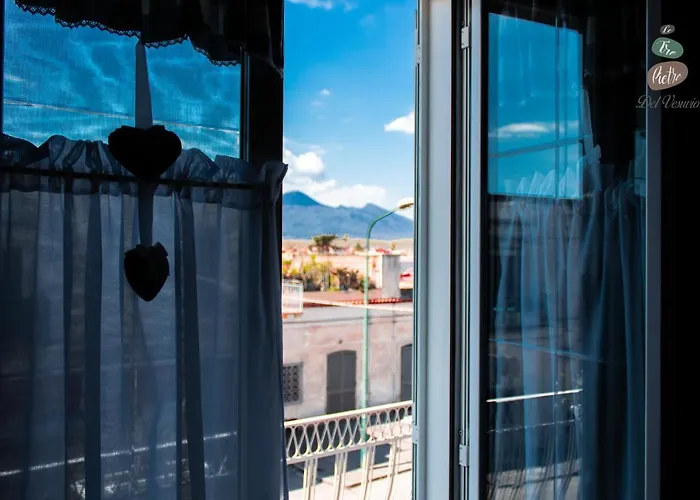 Le Tre Pietre Del Vesuvio